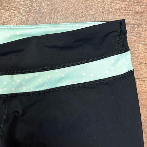 Lululemon Run Inspire Crop II Athletic Leggings Size 6 - Picture 2 of 5